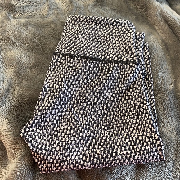 Lululemon leggings - Picture 1 of 6